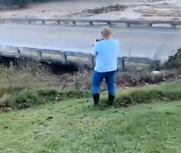 💔This man take his last video in Texas Flooding