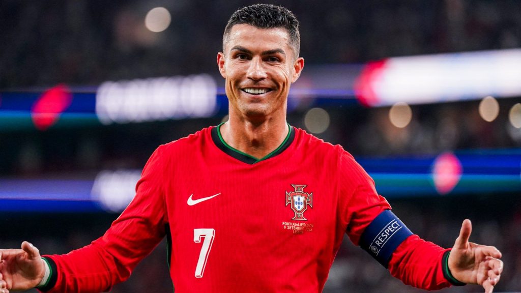 🏎️ SAD NEWS: 15 minutes ago in Munich, at the age of 40, after winning the UEFA Nations League with his teammates, the family of Football Legend Ronaldo just announced urgent news to fans that he is currently… – GIANG