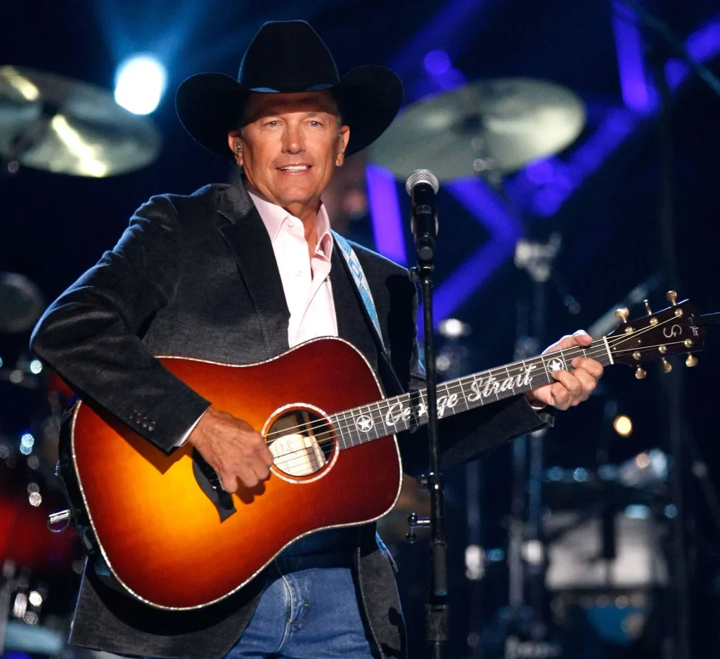 George Strait Buys Back Texas Roadhouse 🦚 Where He Got His Start — and Turns It Into a Haven for the Homeless