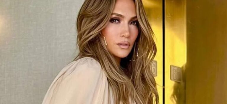 Jennifer Lopez,💃✨  54, stellt ihren neuen Freund vor … und Sie sollten sich besser hinsetzen, denn vielleicht erkennen Sie ihn wieder!